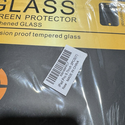 Wholesale Lot of 40x Apple MacBook & iPad Tablet Cases & Screen Protectors Mixed - Lot MAC-IPAD-40